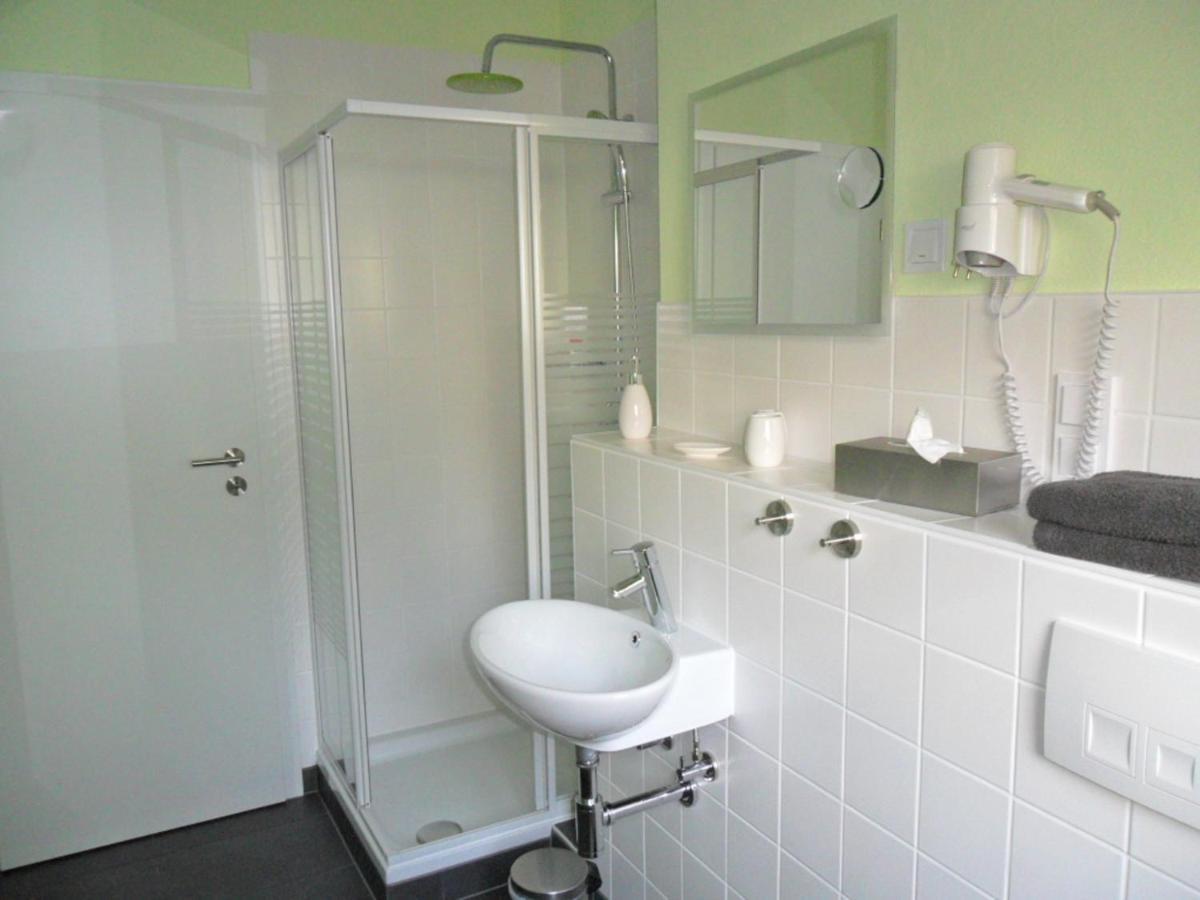Ferienwohnung Im Rosental Андернах Экстерьер фото